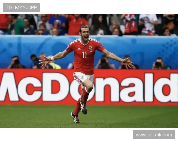 足球二代球星风采集锦：传承与突破的荣耀之路